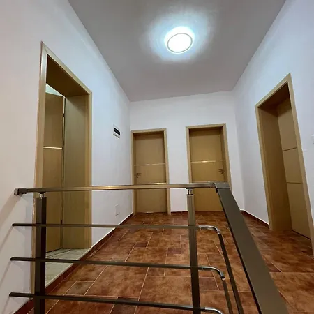 Havenwood ホステル ベラト