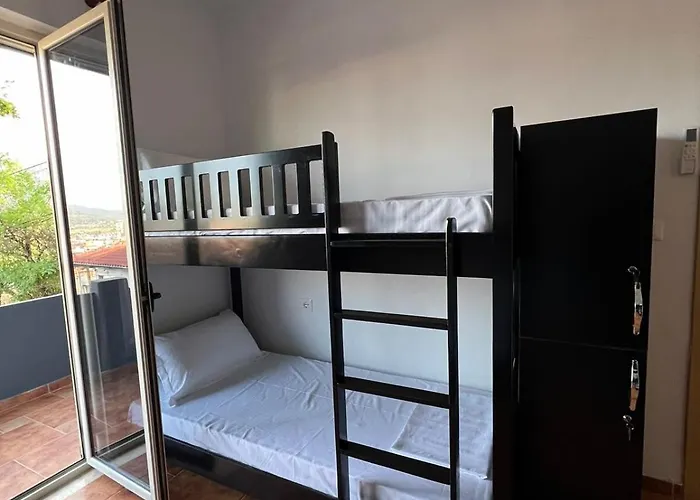 Hostel Havenwood Berat