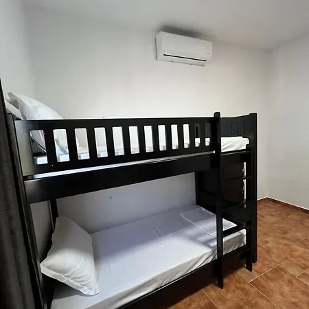 Havenwood Hostel *