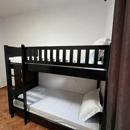 Havenwood Hostel Berat