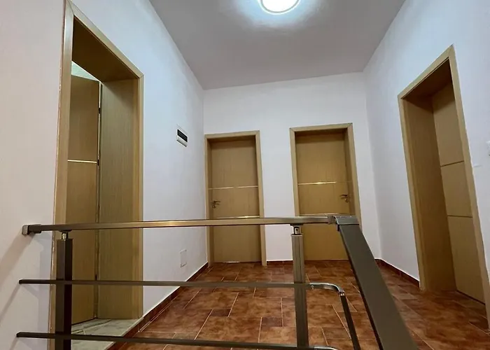 Havenwood Hostel Berat